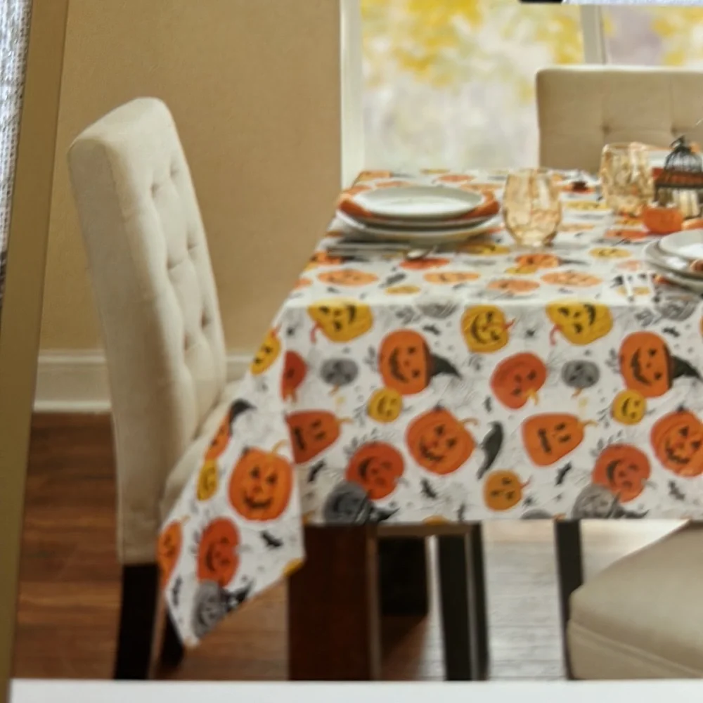 Cupcakes & Cashmere Halloween Tablecloth Pumpkin Crows Spiderweb 70” Round